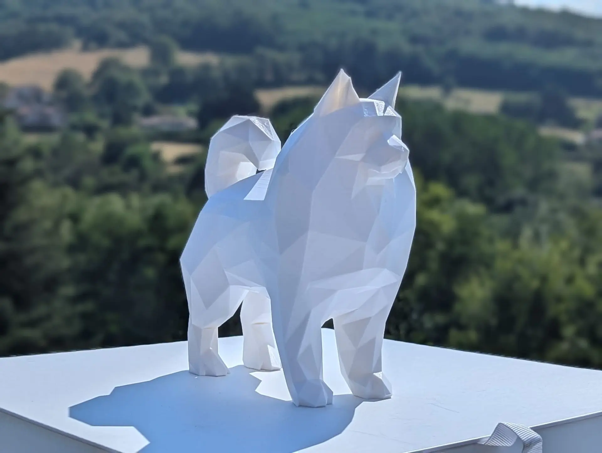 Samoyed decorative design statue